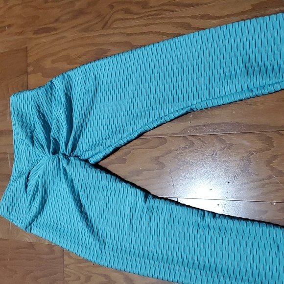 Leggins - Picture 2 of 2